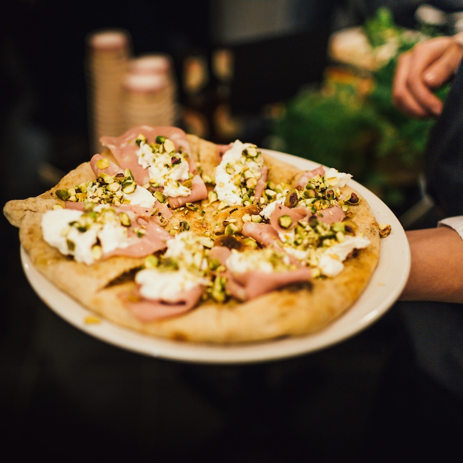 valkoinen pizza